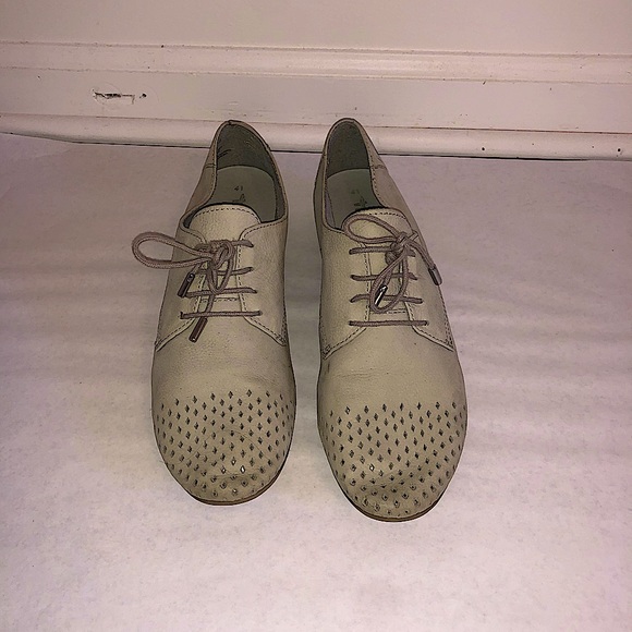 Gray Loafers Women’s Size 9 - Picture 2 of 4